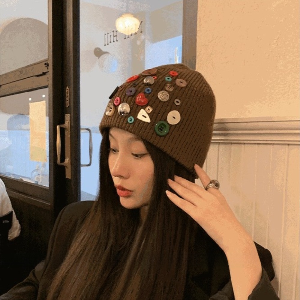 Яркая шапка-бини с пуговицами, – обзор и цена Beanie Cuffed Knit